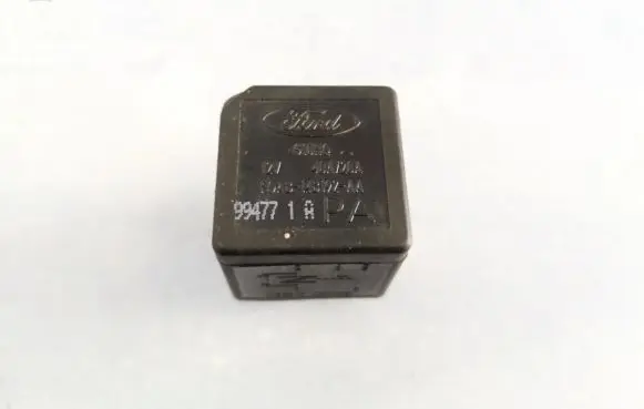 Ford Mondeo Mk III Other relay f0ab14b192aa f0ab14b192-aa