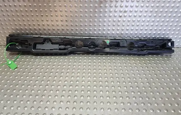 BMW 7 G11 G12 Sill supporting ledge S26371375 7357136