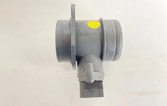 Volkswagen New Beetle Mass air flow meter 06A906461A 0280218002