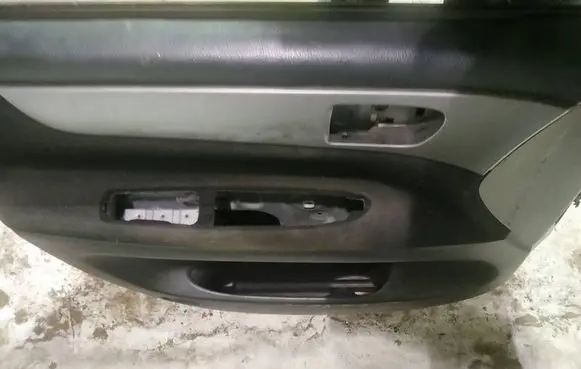 Toyota Avensis Verso Front door card panel trim 