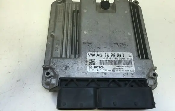 Volkswagen Golf VII Engine control unit/module 04L907309B 0281018510