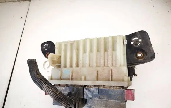 Coolant fan relay