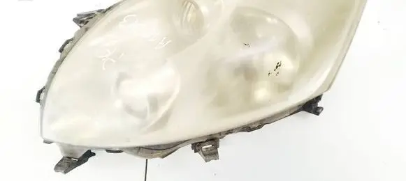 Toyota Auris 150 Headlight/headlamp 8115002460
