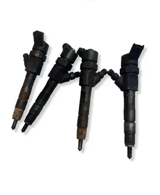 Opel Vivaro Fuel injector 7700111014