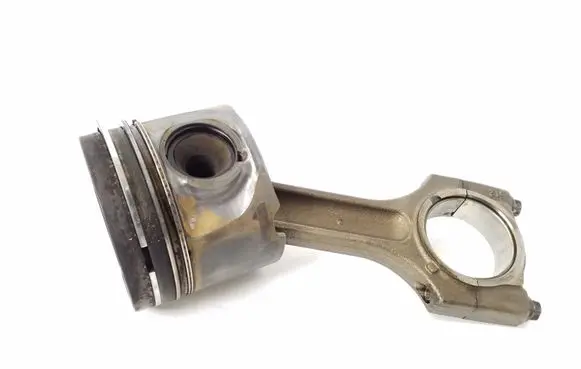 BMW X3 E83 Piston 