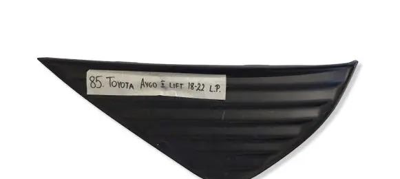 Toyota Aygo X Front bumper lower grill 521160H040
