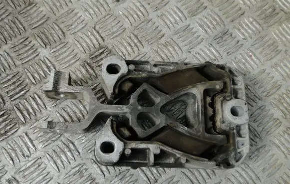 Ford Kuga III Engine mount vacuum valve 