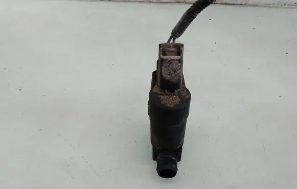 Ford S-MAX Windscreen/windshield washer pump 1S7117K624FE