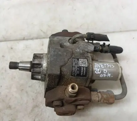 Toyota Avensis T250 Fuel injection high pressure pump 221000G010 HU2940000060