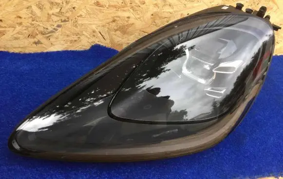 Porsche Cayenne (9Y0 9Y3) Headlight/headlamp 9y0941031q