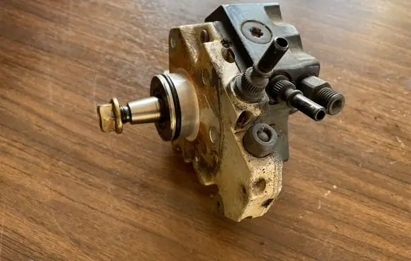 KIA Sorento Fuel injection high pressure pump 0445010101
