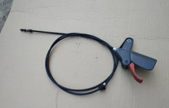 Fiat 500 Engine bonnet (hood) release handle