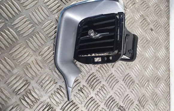 Volvo XC60 Dashboard side air vent grill/cover trim 31477272 31417691 31417620