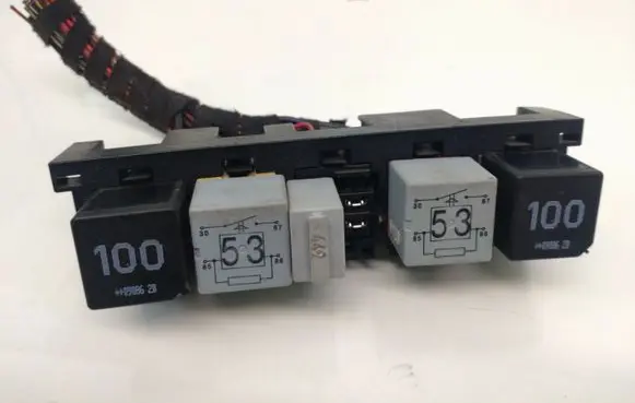 Skoda Superb B6 (3T) Other relay 141951253B 7M0951253A 1KO951253