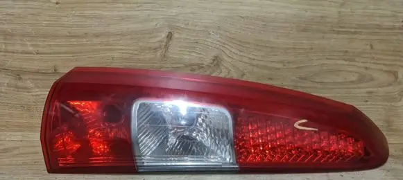 Rear/tail lights