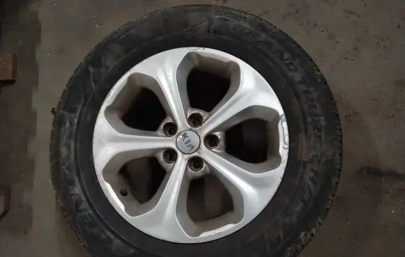 KIA Sorento R17 spare wheel 529102P270