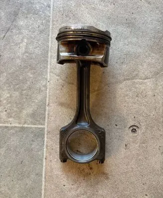Peugeot 3008 I Connecting rod/conrod 