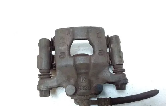 Nissan Juke I F15 Rear brake caliper 0516U3528
