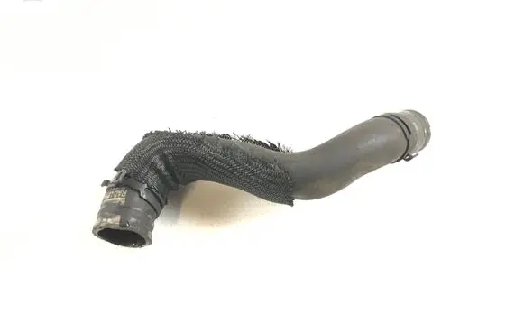 Chevrolet Malibu Intercooler hose/pipe 84011969