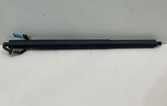 BMW X7 G07 Shock absorber/damper mounting bracket 7441811