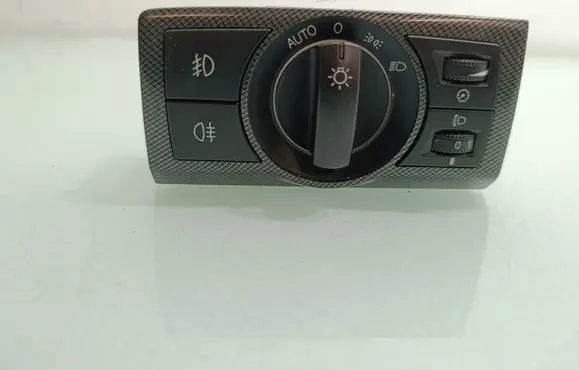 Opel Antara Light switch 20988679