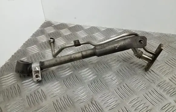 Volkswagen Golf Plus Turbo turbocharger oiling pipe/hose 03L145535A