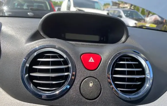 Citroen C3 Pluriel Dashboard air vent grill cover trim