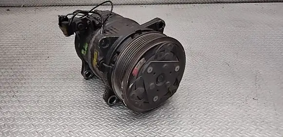 Volvo S80 Air conditioning (A/C) compressor (pump) 8708581