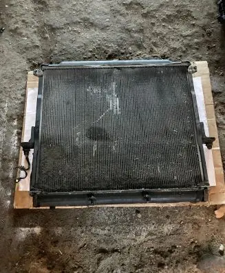 Nissan Pathfinder R51 Coolant radiator