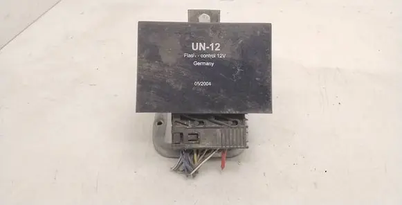 BMW 5 E39 Tow bar trailer control unit/module