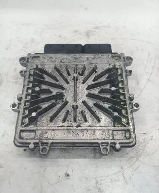 Volvo XC70 Engine control unit/module 31272462AA