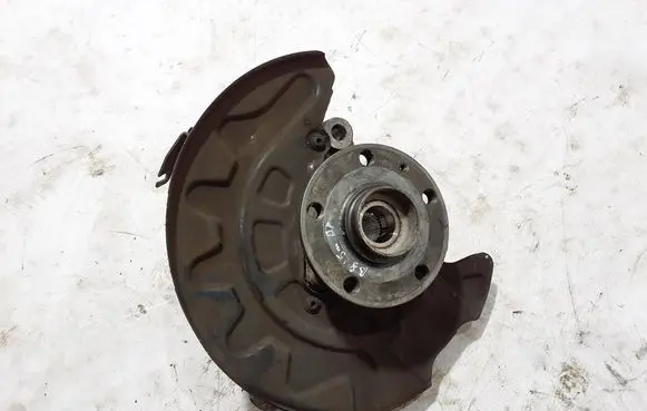 Front wheel hub