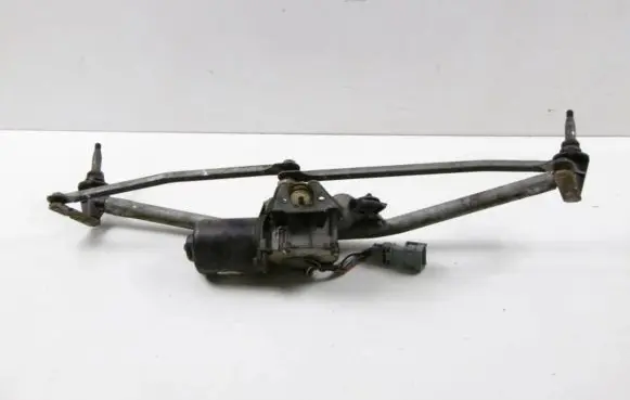 Renault Kangoo I Front wiper linkage 