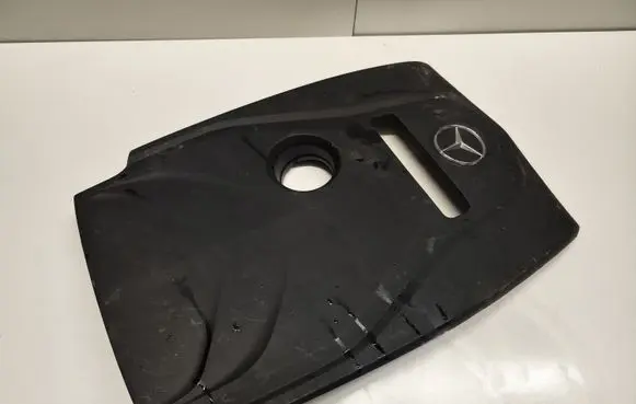 Mercedes-Benz C W205 Engine cover (trim) A2740106707