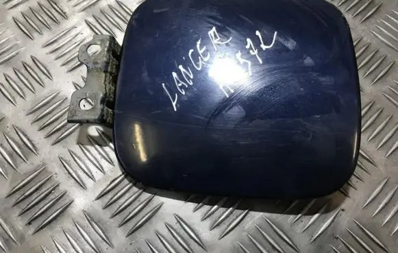 Mitsubishi Lancer Fuel tank cap