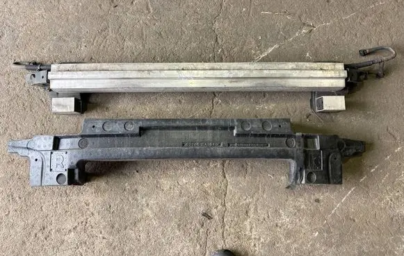 Subaru Forester SG Front bumper support beam 