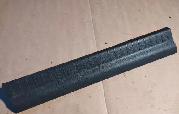 Dodge Journey Rear sill trim cover 100013592 1BE48XDVAB