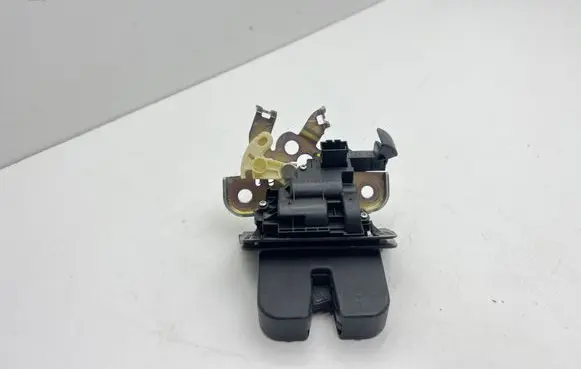 Seat Leon (5F) Tailgate lock latch 5E0827505A