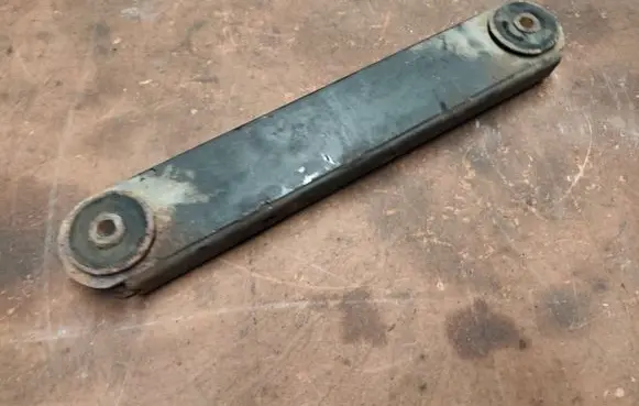 Jeep Cherokee III KJ Rear control arm