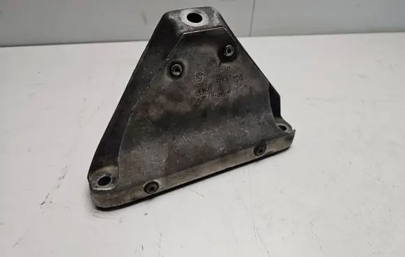 BMW 5 F10 F11 Engine mounting bracket 22116777628