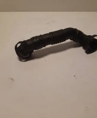 Volkswagen Golf V Breather hose/pipe 03G103493D VCD446232