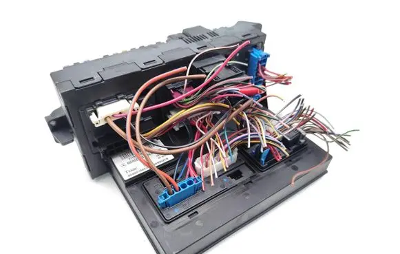 Mercedes-Benz E W211 Fuse module 2115456101