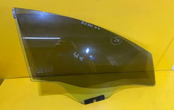 Fiat Bravo Front door window glass four-door E243R-000588