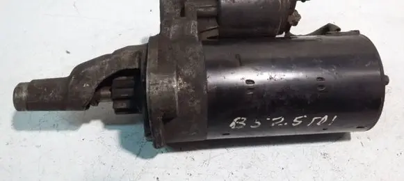 Volkswagen PASSAT B5 Starter motor 001109021 059911023H