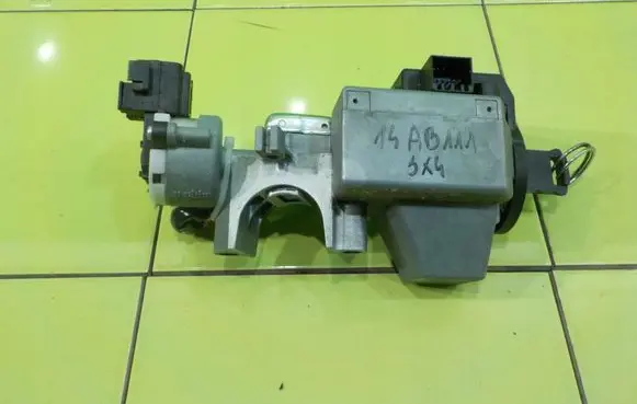 Suzuki SX4 Ignition lock 5WK49182