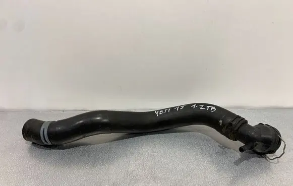 Skoda Yeti (5L) Engine coolant pipe/hose 3C0122291