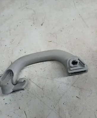 Volkswagen Polo IV 9N3 Rear interior roof grab handle 6N0857607L