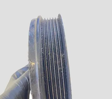 Volvo XC90 Crankshaft pulley 30731865