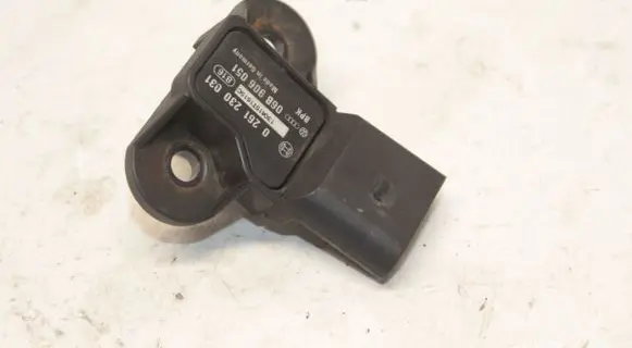 Volkswagen PASSAT B6 Air pressure sensor 06B906051 0261230031