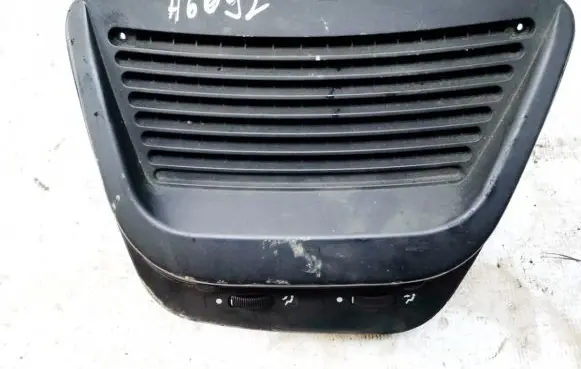 Mitsubishi Outlander Dash center air vent grill